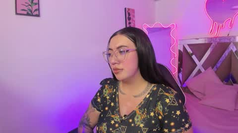 Natashaa  online show from February 28, 3:29 am