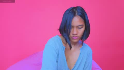 Natcha C online show from December 18, 2:10 am