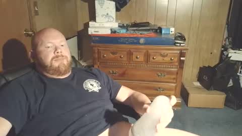 Snapshot of nate_b99 chatting on April 28, 10:37 pm Nate online show from April 28, 10:37 pm
