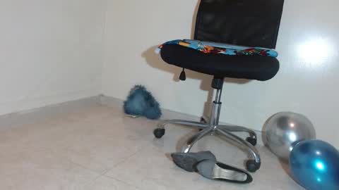 nath_dawson online show from September 9, 12:48 pm