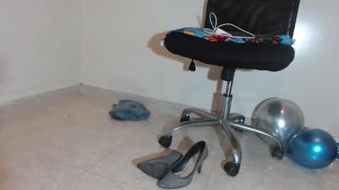 nath_dawson online show from September 13, 3:01 pm