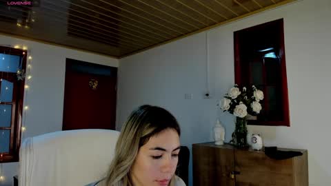 Snapshot of nathaaly_sky chatting on January 20, 10:29 am nathaly sky online show from January 20, 10:29 am