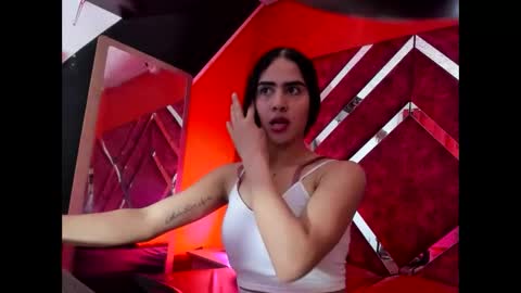 Snapshot of nathacha_bliss chatting on April 13, 12:43 pm nathacha_bliss online show from April 13, 12:43 pm