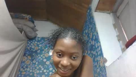 Snapshot of nathalia069 chatting on May 27, 10:01 am nathalia069 online show from May 27, 10:01 am