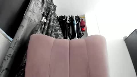     NATHALIA online show from April 13, 3:28 pm