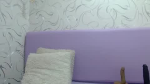 Nathalia online show from December 21, 4:30 am