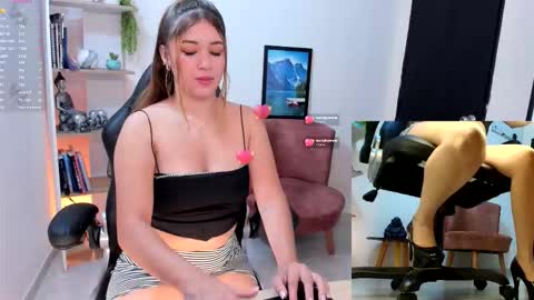 Snapshot of nathalie_29 chatting on September 13, 10:48 am NATHALIE online show from September 13, 10:48 am