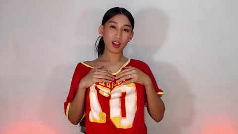   please follow me guyss online show from February 7, 4:54 pm