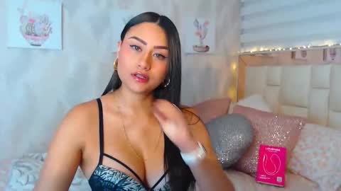 Nathalie Rose online show from April 9, 9:47 am