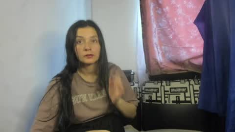 Snapshot of nathaly_love96 chatting on June 1, 8:54 pm Nathaly online show from June 1, 8:54 pm