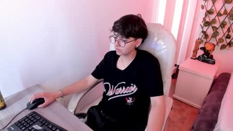 nathalyy_ds online show from December 13, 7:53 pm