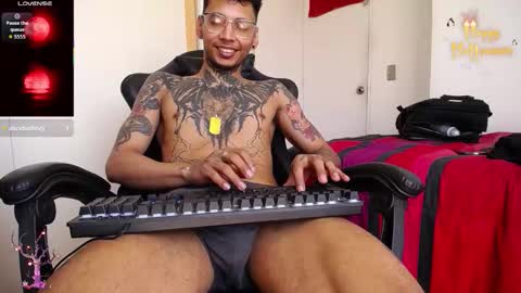 Snapshot of nathan_aress6666 chatting on October 22, 6:18 pm nathan_aress6666 online show from October 22, 6:18 pm