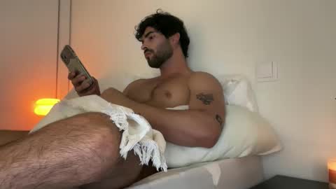 Snapshot of nathan_gael chatting on April 30, 4:46 pm Nathaniel online show from April 30, 4:46 pm