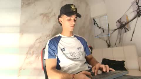 nathan_shimmer online show from November 1, 9:06 pm