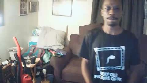 nathanbutler0 online show from April 18, 6:06 am