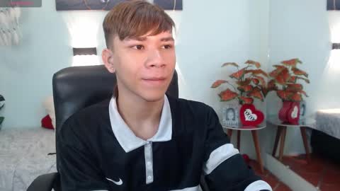 nathanclay online show from September 12, 12:38 pm