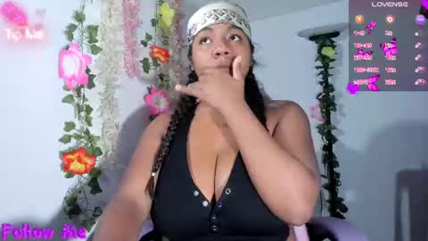 Snapshot of nathasha_jhonsom_ chatting on June 14, 10:34 pm Naty online show from June 14, 10:34 pm