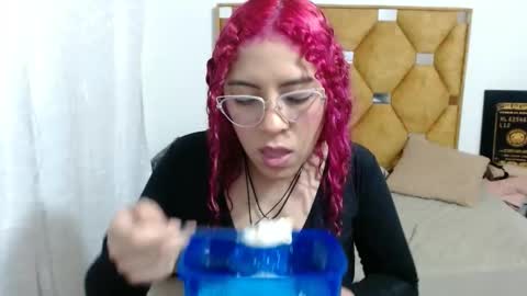 nathy_voyeur online show from March 27, 2:50 am