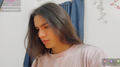 Snapshot of nati_sm chatting on October 14, 1:17 am Nati online show from October 14, 1:17 am