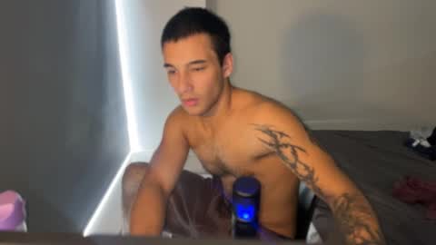 native_boy2 online show from March 16, 1:00 am