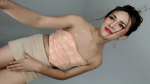Nathalie smith online show from June 21, 6:05 am