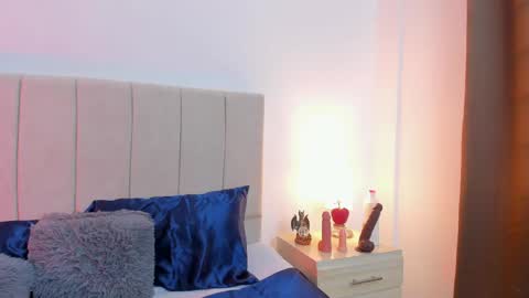 Nathalie online show from April 13, 7:08 pm