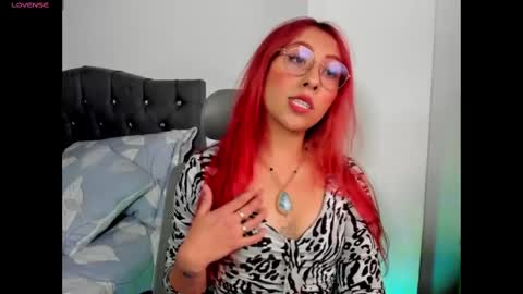 nattysmmith online show from February 21, 10:04 pm