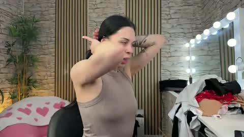 NATTY FIERROS online show from February 5, 12:15 am