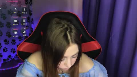 natural_babe666 online show from January 11, 10:19 am