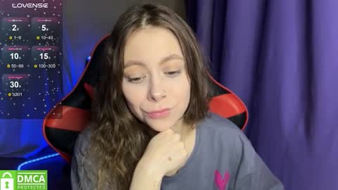 natural_babe666 online show from October 7, 11:46 pm