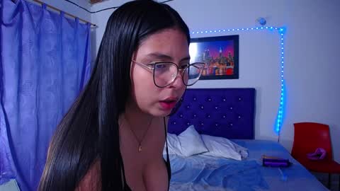  Annie  online show from January 25, 3:30 am