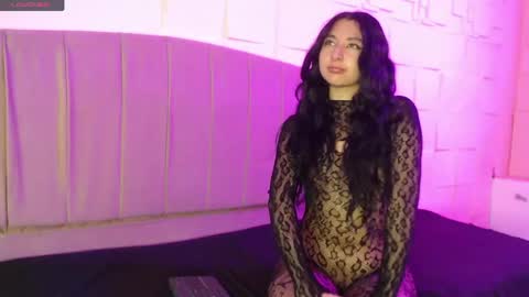 natuxxa online show from May 6, 9:42 pm