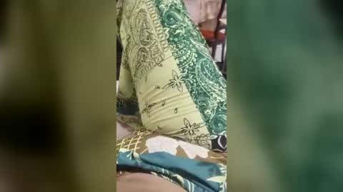 Snapshot of naty_154 chatting on August 5, 1:52 am naty_154 online show from August 5, 1:52 am