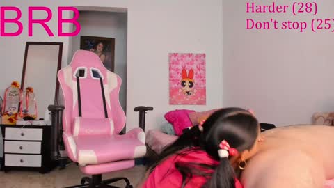 Snapshot of naty_johan chatting on January 25, 1:10 am Nata online show from January 25, 1:10 am