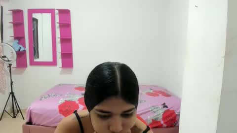 Snapshot of naty_lan chatting on October 17, 2:08 pm naty_lan online show from October 17, 2:08 pm