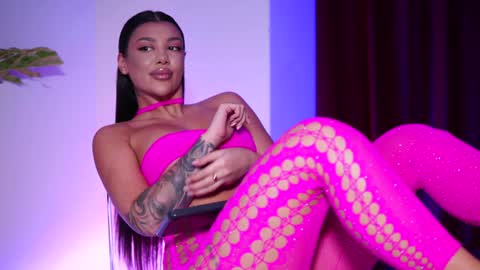 Snapshot of natydesiree chatting on December 22, 10:36 pm Naty online show from December 22, 10:36 pm