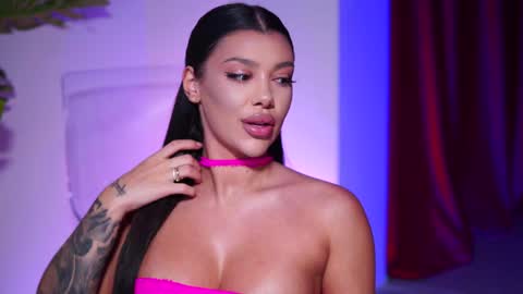 Snapshot of natydesiree chatting on December 23, 1:40 am Naty online show from December 23, 1:40 am