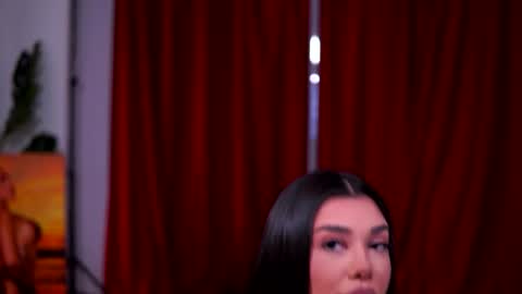 Naty online show from December 15, 7:40 pm