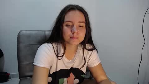      online show from October 18, 3:31 am