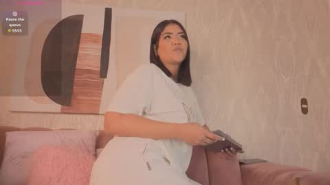 Naty online show from January 6, 9:07 pm