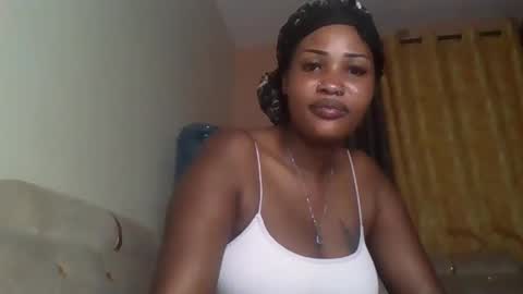 naughty8779 online show from April 6, 7:59 pm