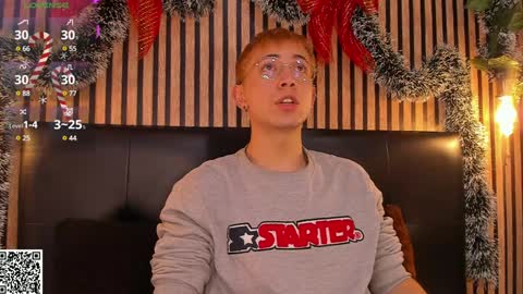 Snapshot of naughty__chris chatting on December 6, 12:27 pm Christopher Chris online show from December 6, 12:27 pm