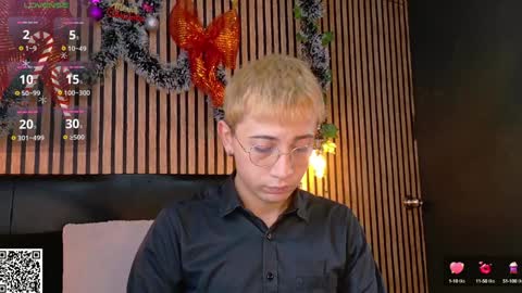 Snapshot of naughty__chris chatting on December 20, 12:16 pm Christopher Chris online show from December 20, 12:16 pm