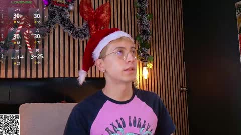 Snapshot of naughty__chris chatting on December 22, 11:54 am Christopher Chris online show from December 22, 11:54 am
