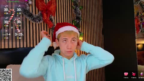 Snapshot of naughty__chris chatting on December 23, 11:25 am Christopher Chris online show from December 23, 11:25 am