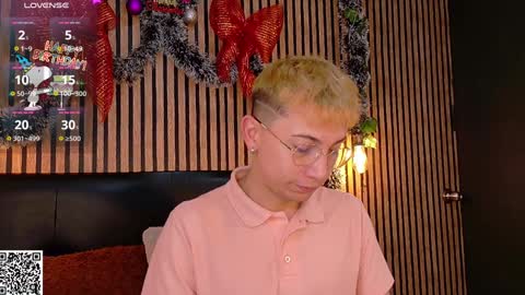 Snapshot of naughty__chris chatting on January 2, 12:13 pm Christopher Chris online show from January 2, 12:13 pm