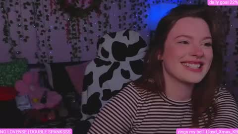 Snapshot of naughty_bella99 chatting on May 15, 11:23 pm bella online show from May 15, 11:23 pm