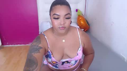 naughty_big_ass18 online show from November 10, 8:41 pm