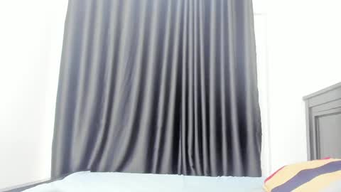 Snapshot of naughty_dreamss chatting on April 21, 7:50 pm naughty_dreamss online show from April 21, 7:50 pm