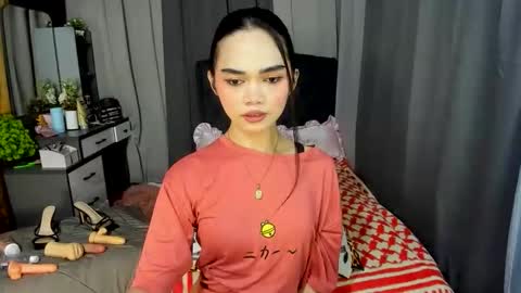 emma online show from June 4, 6:36 pm